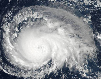 Число жертв урагана "Мария" на Карибах достигло уже 32 человек