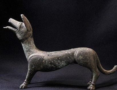 В Британии нашли статуэтку собаки возрастом 1700 лет