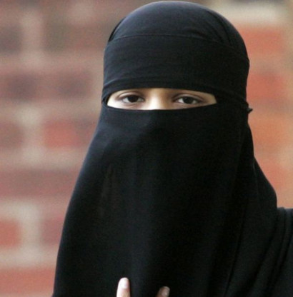 Austrian ban on full-face veil in public places comes into force