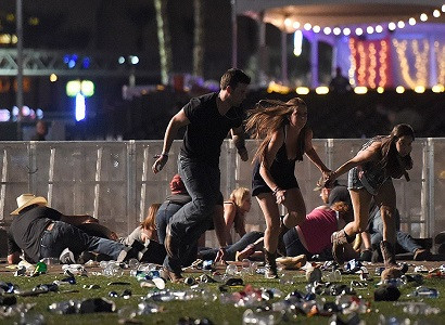 Атака в Лас-Вегасе: Пэддок стрелял по людям 72 минуты