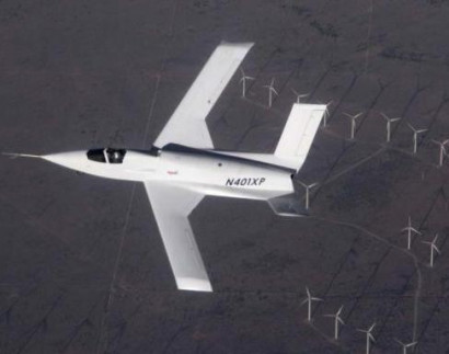 Секретный самолет Scaled Composites совершил первый полет