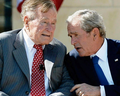George H.W. Bush on Trump: He's a 'blowhard'