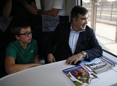 Саакашвили заявил о задержании 11-летнего сына в киевском аэропорту