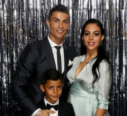 Model claims football star Ronaldo cheated on his girlfriend with her after sending secret messages for two years and demanding to see her 'bum in the flesh'