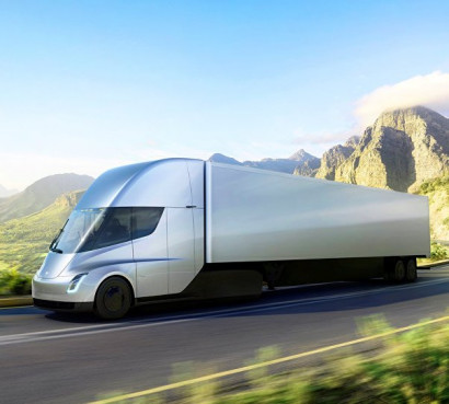 Tesla Илона Маска презентовала грузовик на электротяге