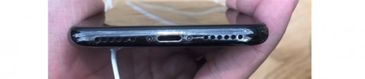 Users complain that iPhone X peel off the paint