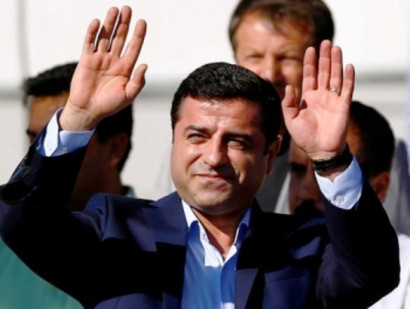 В Турции лидера курдов могут приговорить к 142-м годам
