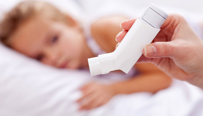 Ученые раскрыли необычную связь между газировкой и детской астмой