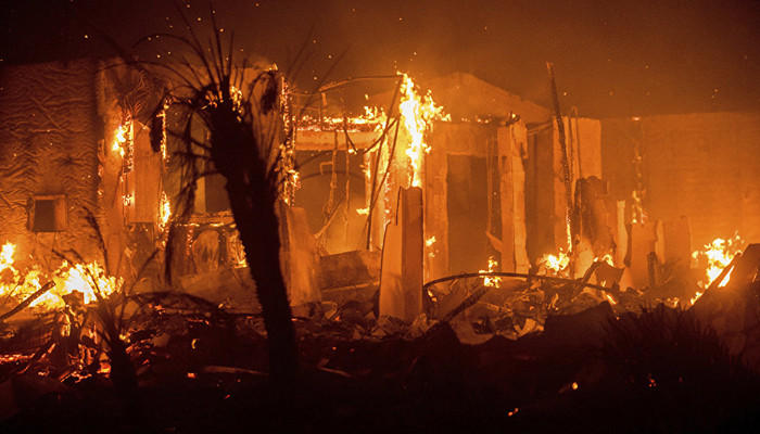 Трамп объявил режим ЧС в Калифорнии из-за пожаров