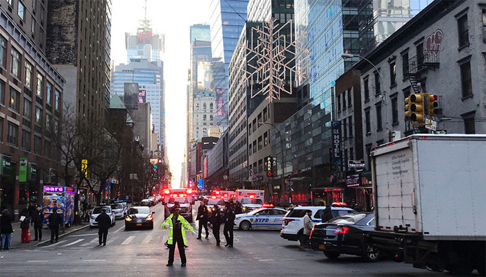 Live: New York Explosion Empties Port Authority; Suspect Is in Custody