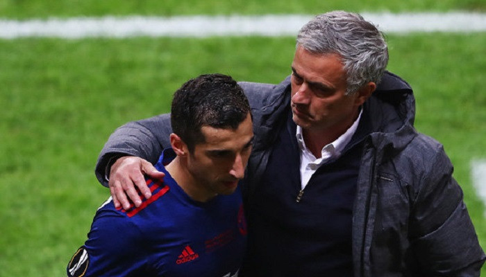 Henrikh Mkhitaryan wants showdown talks with Jose Mourinho over Man Utd future