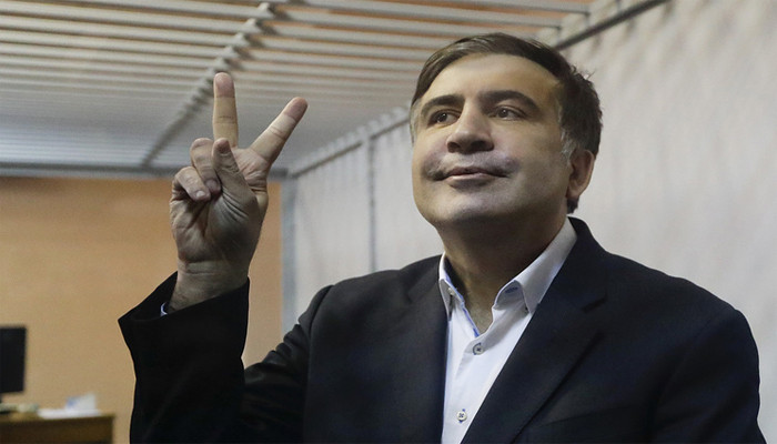 Это сильный удар по авторитету президента. Саакашвили