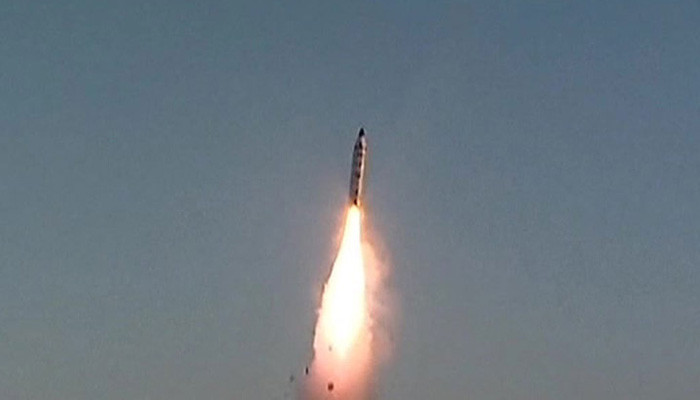 СМИ: запущенная по Израилю ракета упала в секторе Газа