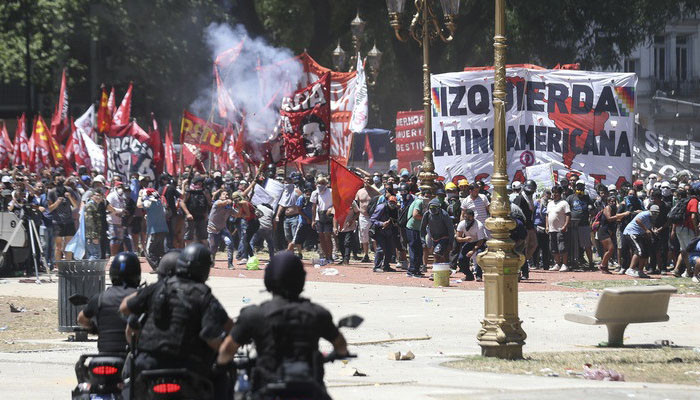 Протесты в Буэнос-Айресе: 162 пострадавших