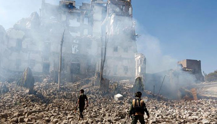 При авиаударе в Йемене погибли более 50 человек