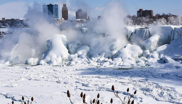 ԱՄՆ-ում սաստիկ ցրտերի պատճառով Նիագարա ջրվեժը սառել է