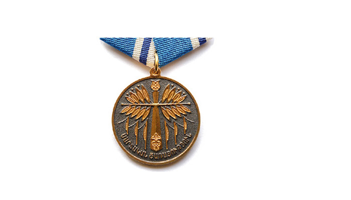 Defense Army serviceman Vache Chilingaryan posthumously awarded with the "For Service in Battle" medal