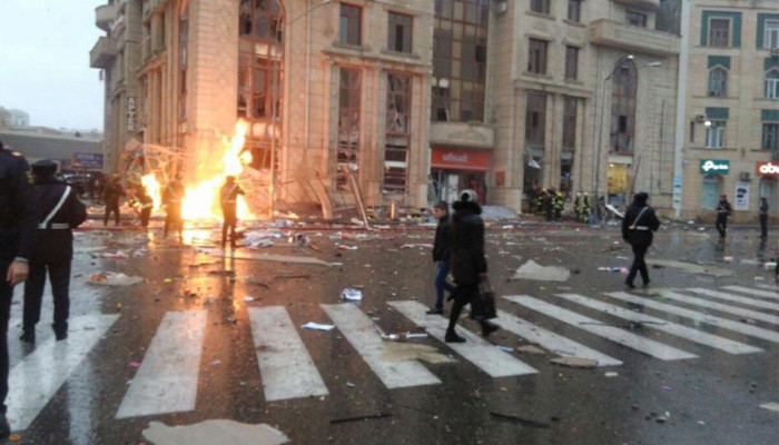 В центре Баку прогремел взрыв, есть погибшие