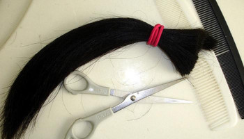 В Волгодонске учитель обрезала девятикласснице волосы за плохое поведение