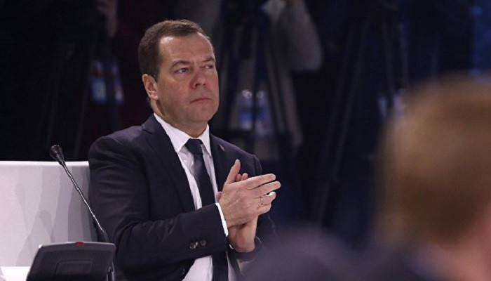 Медведев призвал коллег из ЕАЭС копить деньги