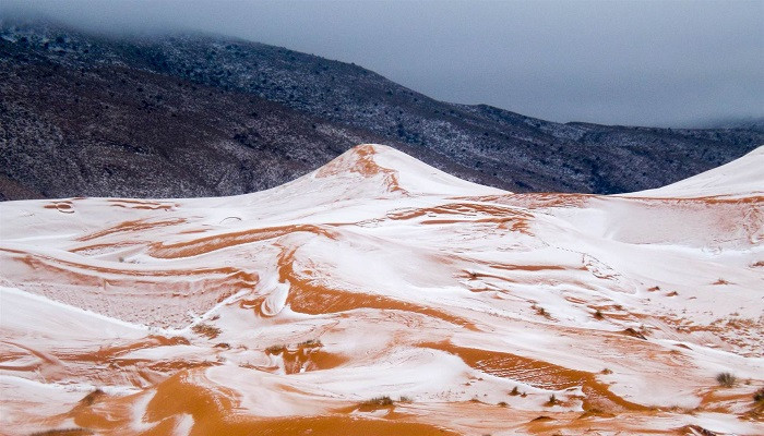 Sahara Desert town is covered in snow for the second time this year