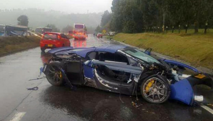 McLaren 650S, Mercedes-AMG GT S, And Porsche Boxster Crash In Colombia