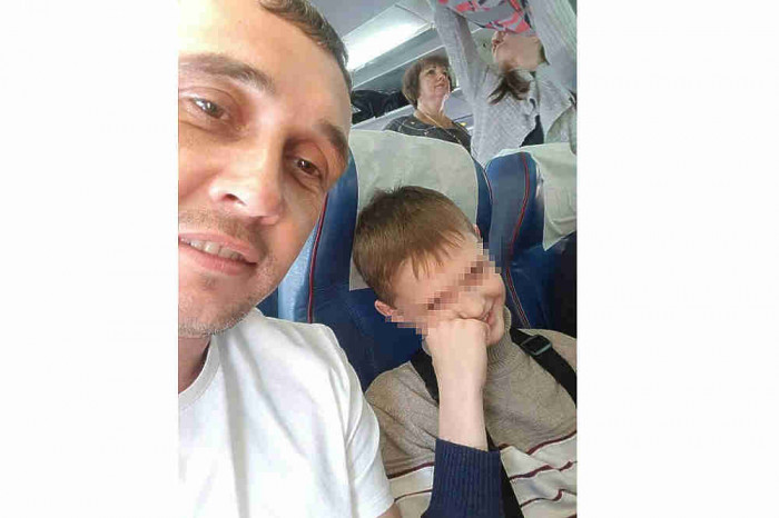 12-ամյա Ժենյա Լիվանովի վերջին սելֆին հոր հետ՝ ինքնաթիռի սրահից