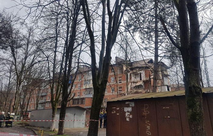 Взрыв в жилом доме в России: есть пострадавшие