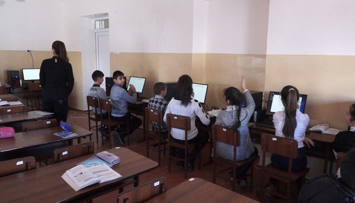 10 new computers donated to Amasia middle school. VivaCell-MTS