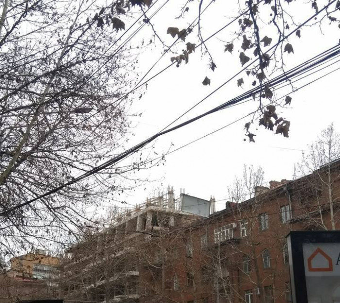 Երևանի «կարկատան» շենքերը