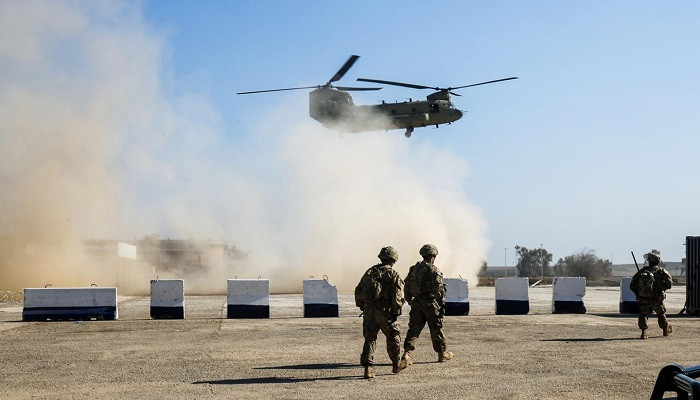 Рядом с границей Ирака и Сирии разбился военный вертолет США