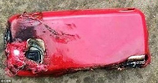 Girl, 18, is killed when her smartphone explodes while she was talking on it in India