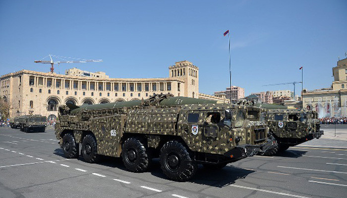 Ереван продолжает работу с Москвой по приобретению комплексов "Искандер" - Минобороны Армении