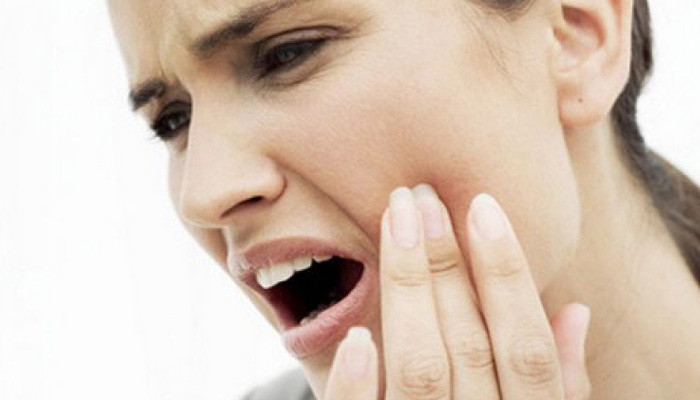 Способы снятия зубной боли дома