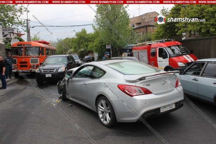 Երևանում սիրիական համարանիշներով Hyundai-ն բախվել է երեխաներ տեղափոխող ավտոբուսին