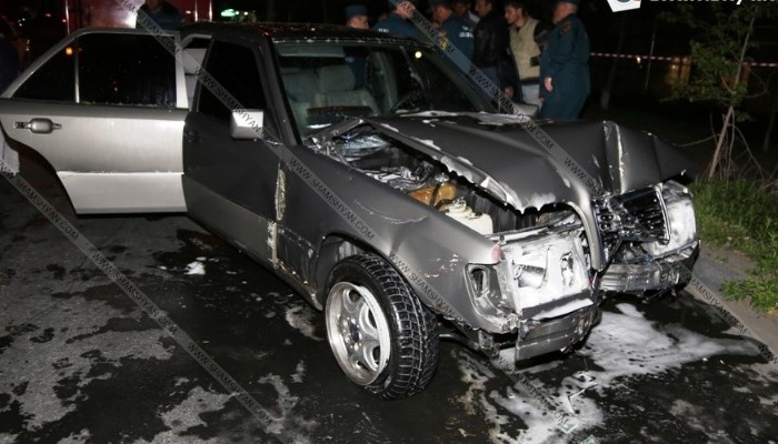 Երևանում ավտոմեքենան մխրճվել է բենզալցակայանի մեջ. կան վիրավորներ