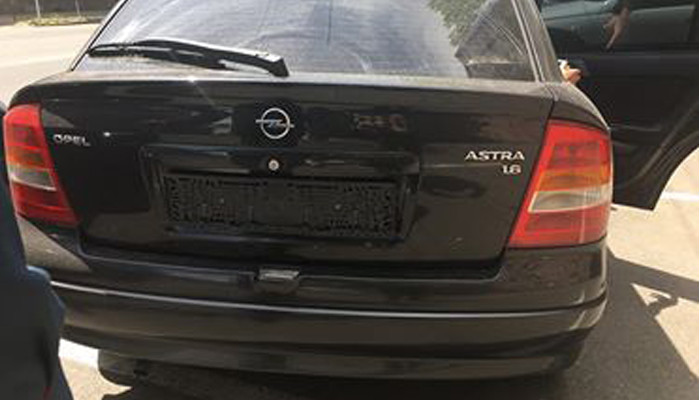 Մալաթիա-Սեբաստիայի ՀՀԿ շտաբի մոտ բազմաթիվ մեքենաներ են՝ առանց պետհամարանիշերի