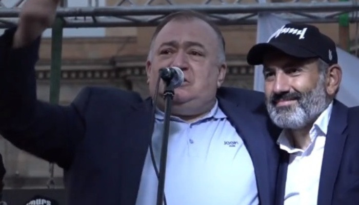 Երևանյան լճում 20 մարդու կյանք փրկած Շավարշ Կարապետյանն արտասվեց ելույթի ժամանակ