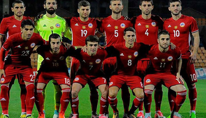 Ազգային հավաքական է հրավիրվել 19 ֆուտբոլիստ, որոնց թվում է Յուրա Մովսիսյանը