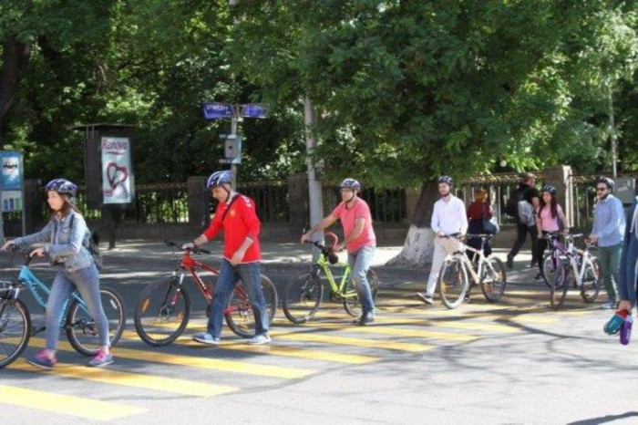 With bike to workplace: VivaCell-MTS employees joined the international initiative