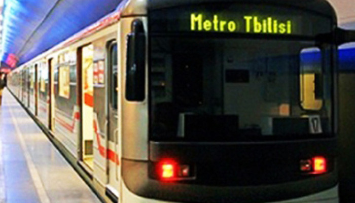 Машинисты тбилисского метро начали забастовку в свободное от работы время