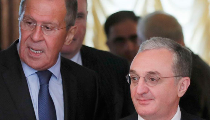 По вопросу участия Карабаха в переговорах должны договориться Баку и Ереван – Лавров