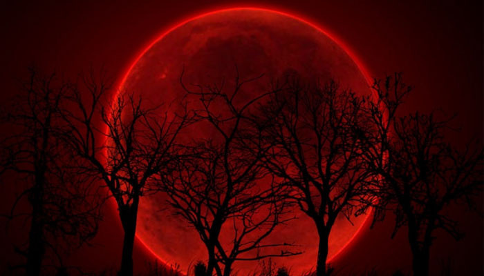 «Кровавая» луна и яркий Марс сойдутся сегодня ночью