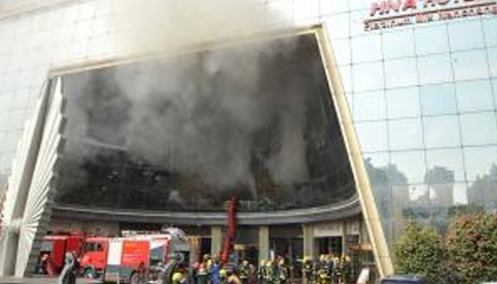 В Китае при пожаре в отеле погибли 18 человек