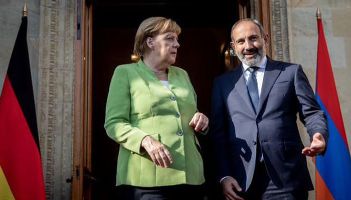DW: "Оправдались ли в Армении ожидания от первого визита канцлера Германии Ангелы Меркель в Ереван?"