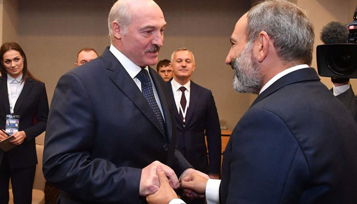 Лукашенко назвал карабахский конфликт «гордиевым узлом», который необходимо разрубить