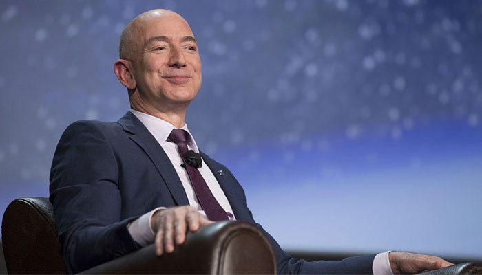 Forbes признал главу и совладельца Amazon Джеффа Безоса богатейшим человеком США