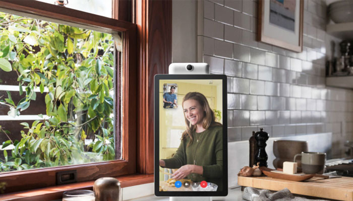 Facebook’s New Gadget Is a Video-Chat Screen With a Camera That Follows You