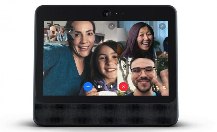 Facebook’s New Gadget Is a Video-Chat Screen With a Camera That Follows You