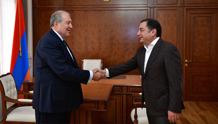 Արմեն Սարգսյանը հանդիպել է ԱԺ ՀՀԿ խմբակցության ղեկավարի հետ